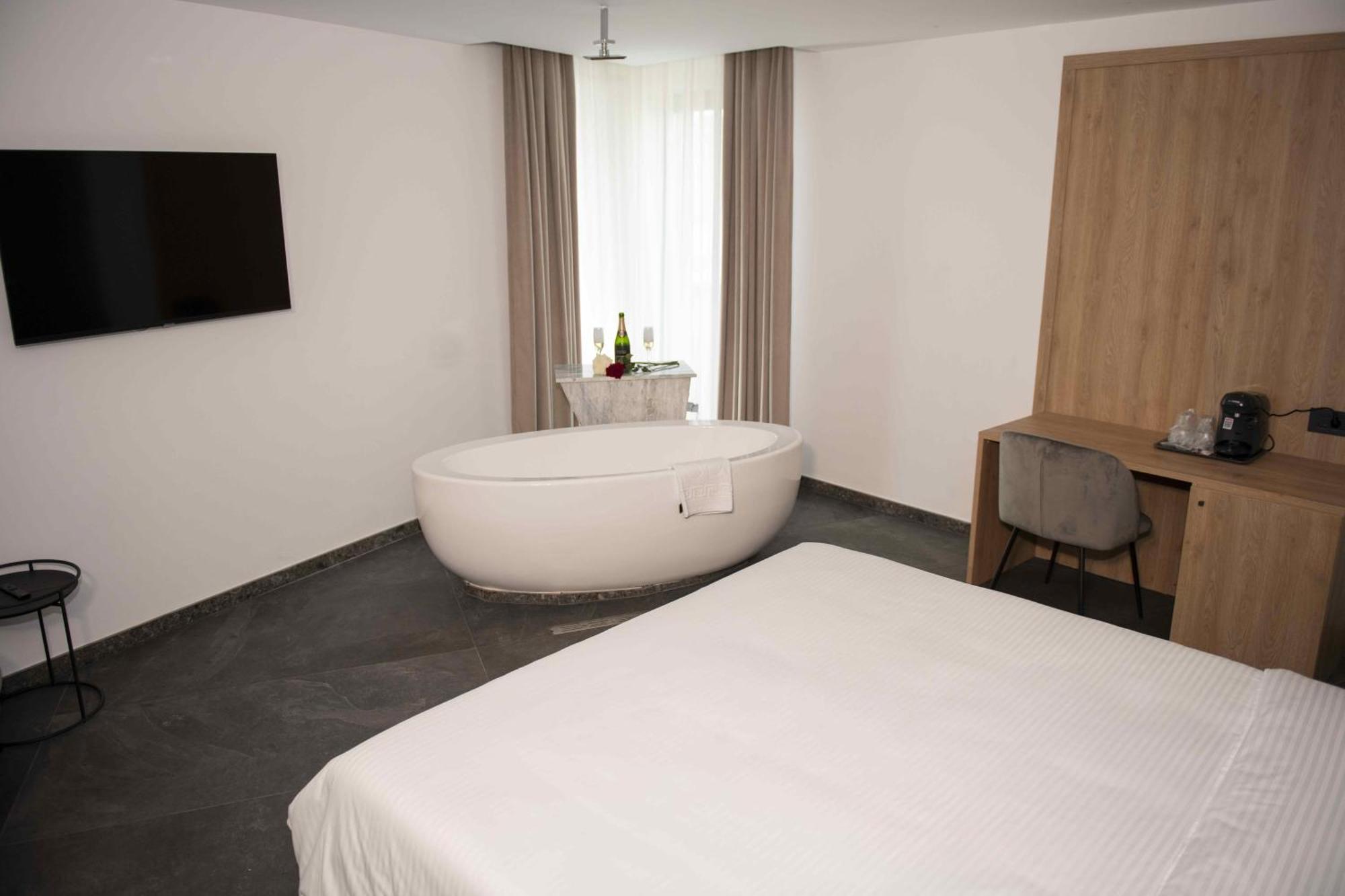 בוקרשט Cm111Apparthotel מראה חיצוני תמונה